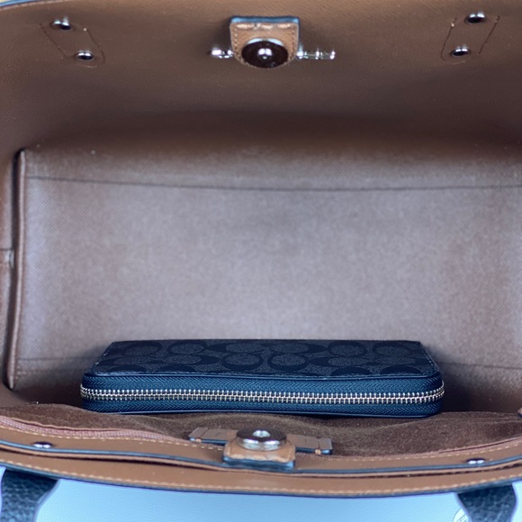 🔥SALE 🔥Star Wars x Coach 2PCS Tote & Wallet - Picture 6 of 16